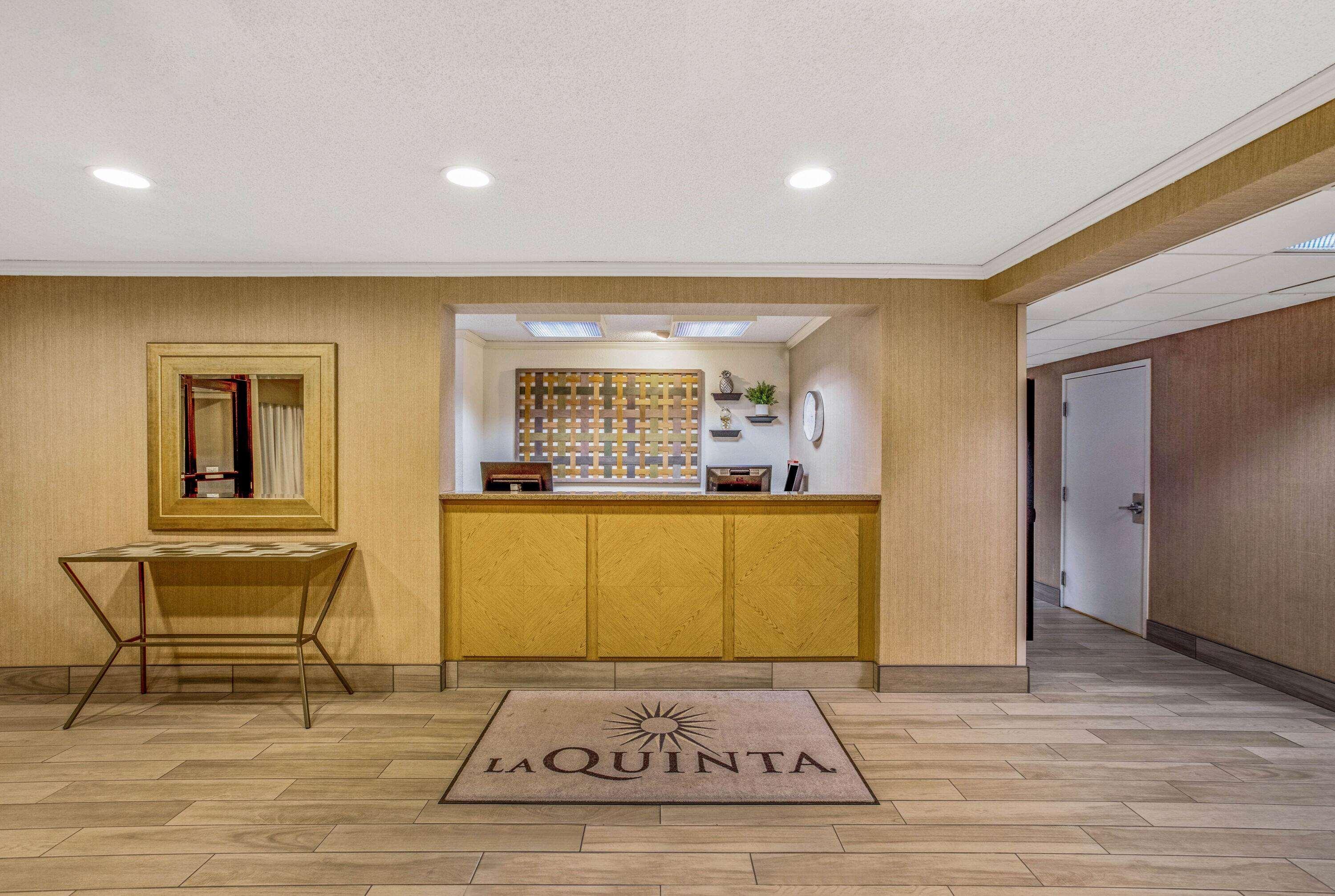La Quinta By Wyndham Des Moines West Clive Ξενοδοχείο Εξωτερικό φωτογραφία