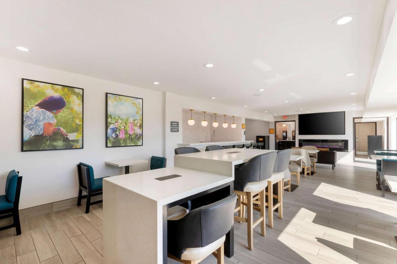 La Quinta By Wyndham Des Moines West Clive Ξενοδοχείο Εξωτερικό φωτογραφία