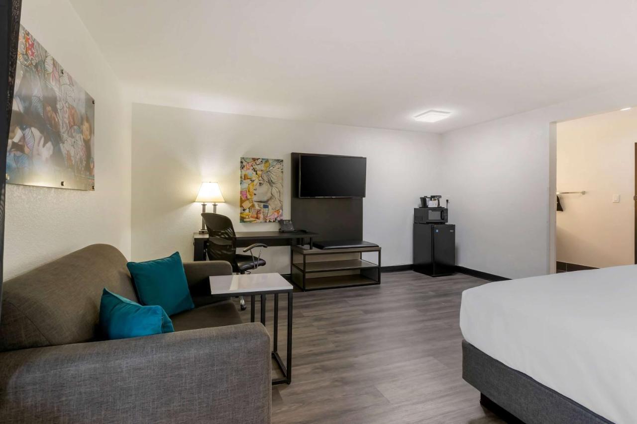 La Quinta By Wyndham Des Moines West Clive Ξενοδοχείο Εξωτερικό φωτογραφία